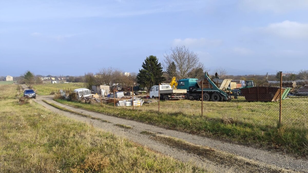 Reality Štúrovo, Stavebný pozemok 1050m2