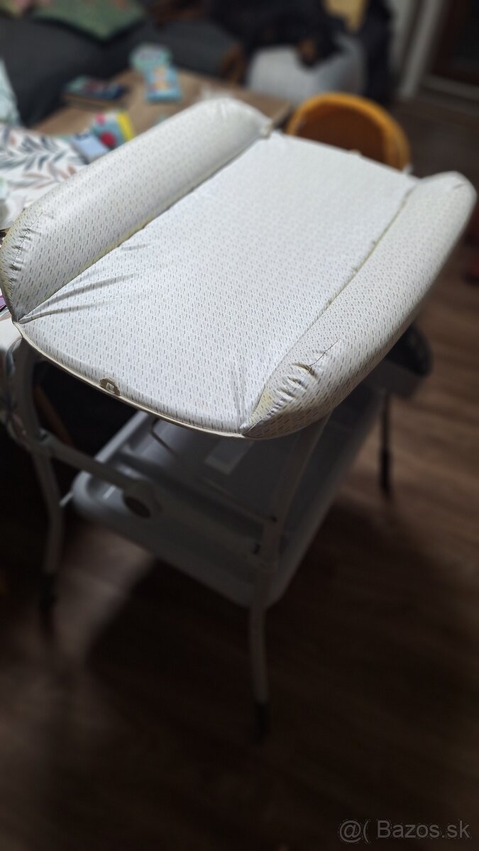 Prebalovací pult + vanička