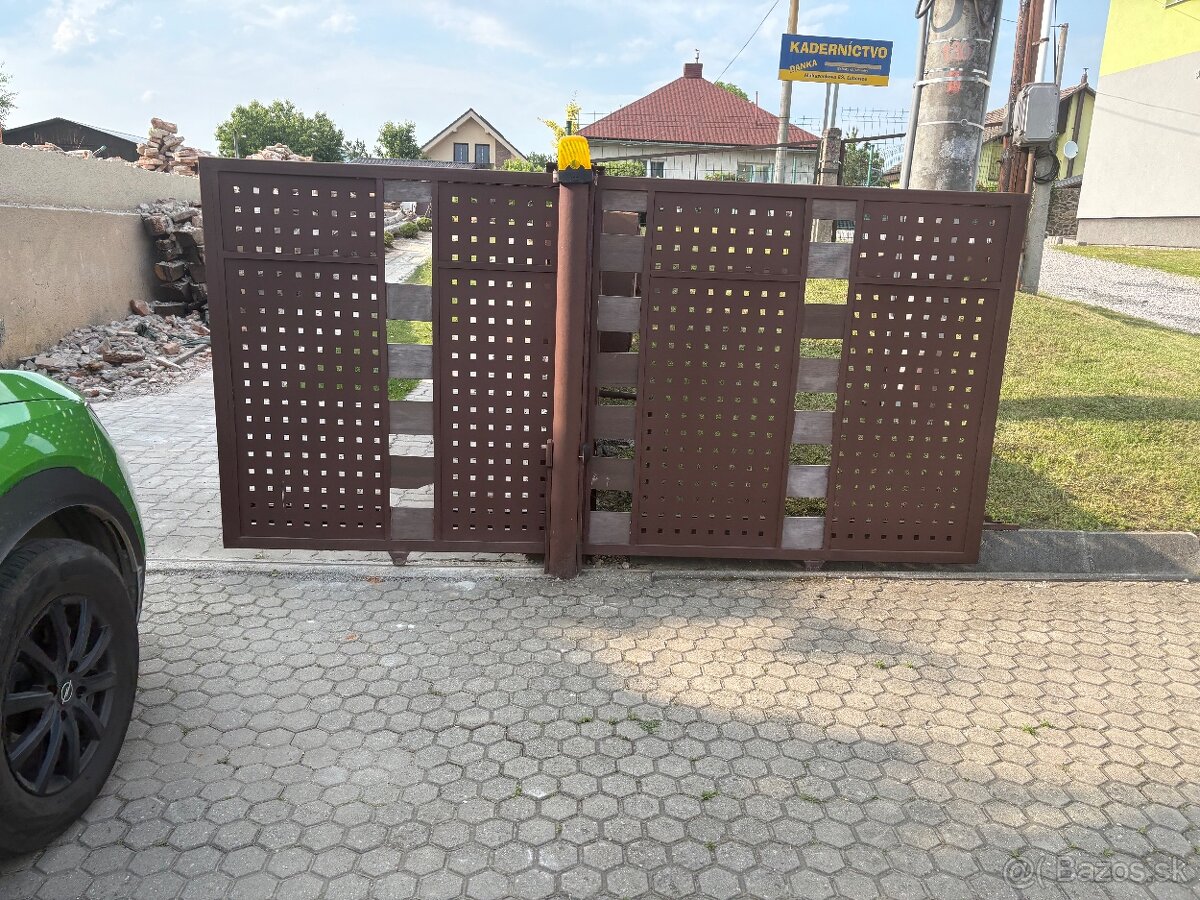 Brana s ovladaním, fotobunky, majak, ovladac