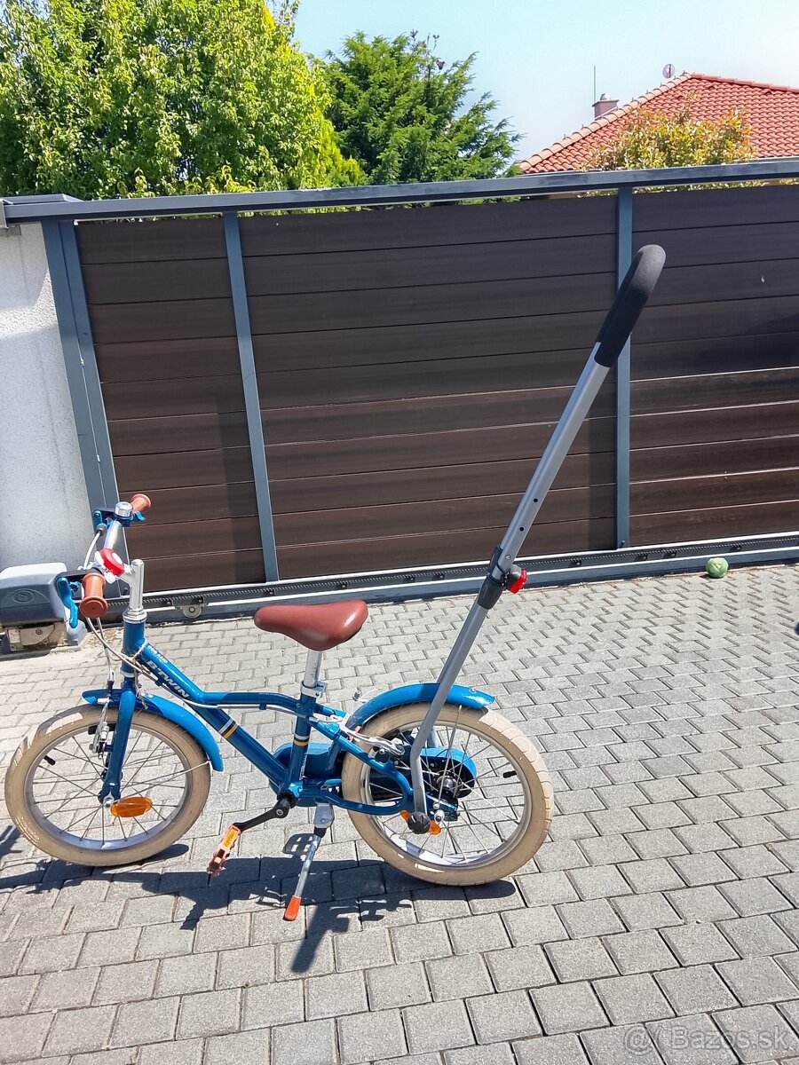 Vodiaca tyč a pomocné kolieska