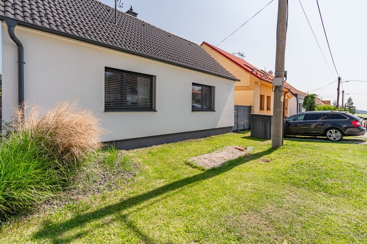 Na predaj | 4 izbový rodinný dom 128 m² - Smolenice
