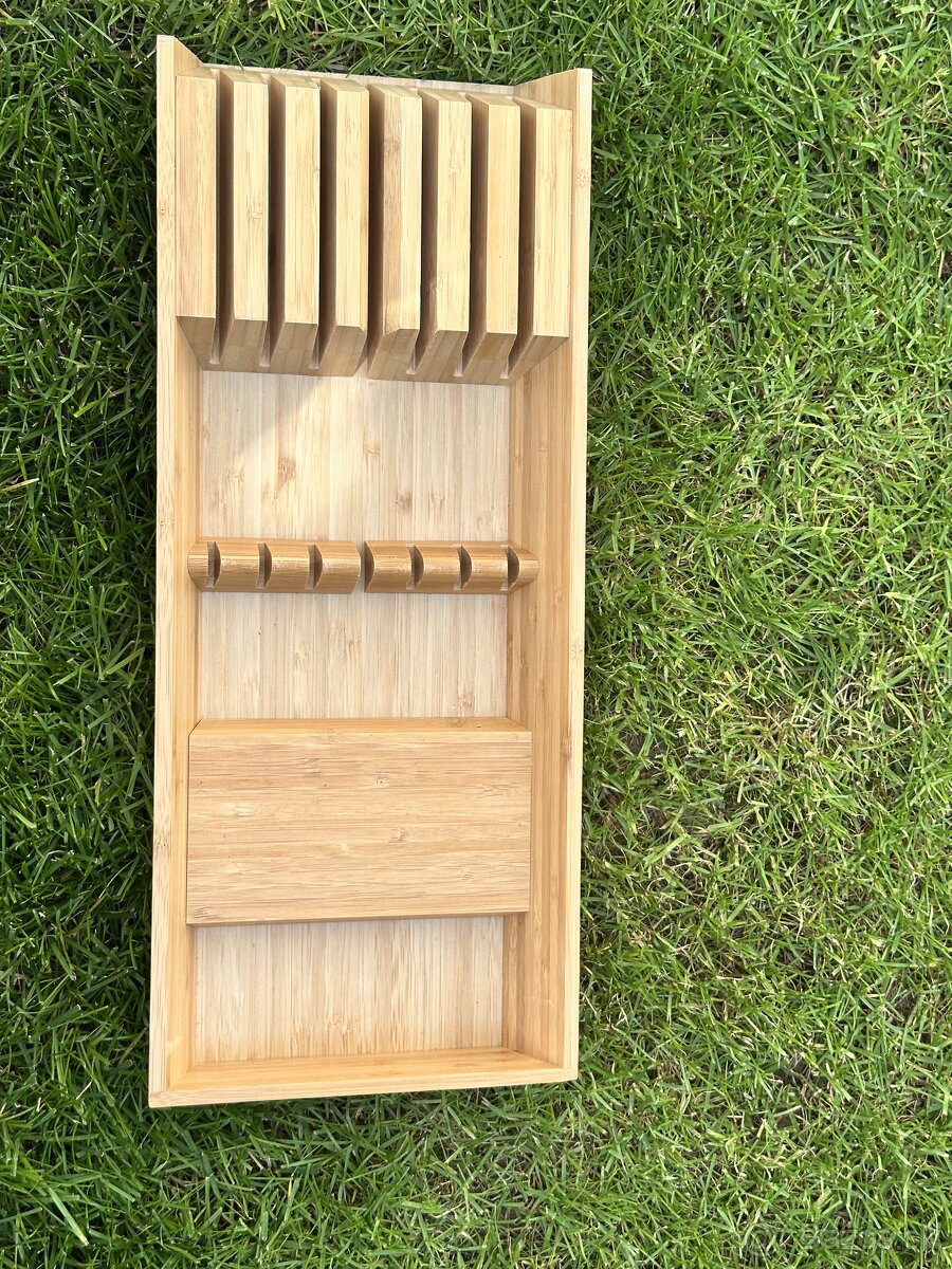 Drevený priborník IKEA