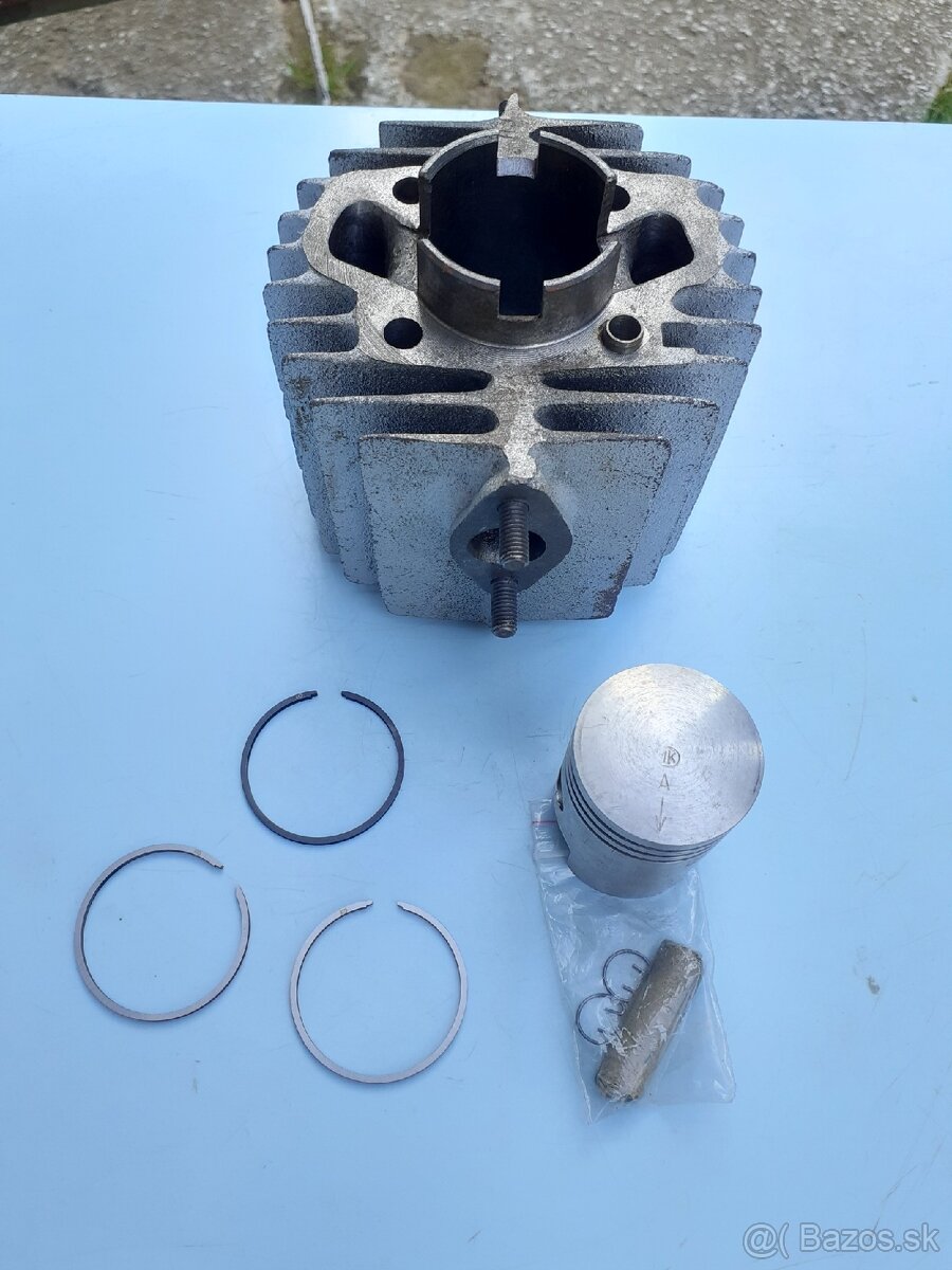 JAWA 550,555 VALEC