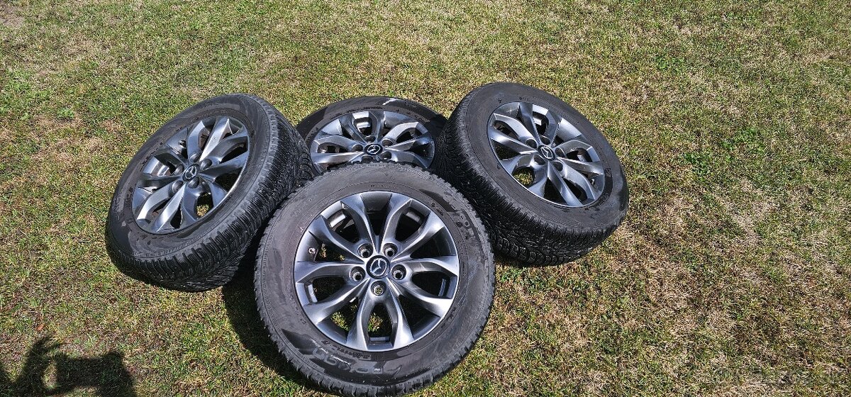 Zimné kolesá s diskom Mazda 215/60 R16