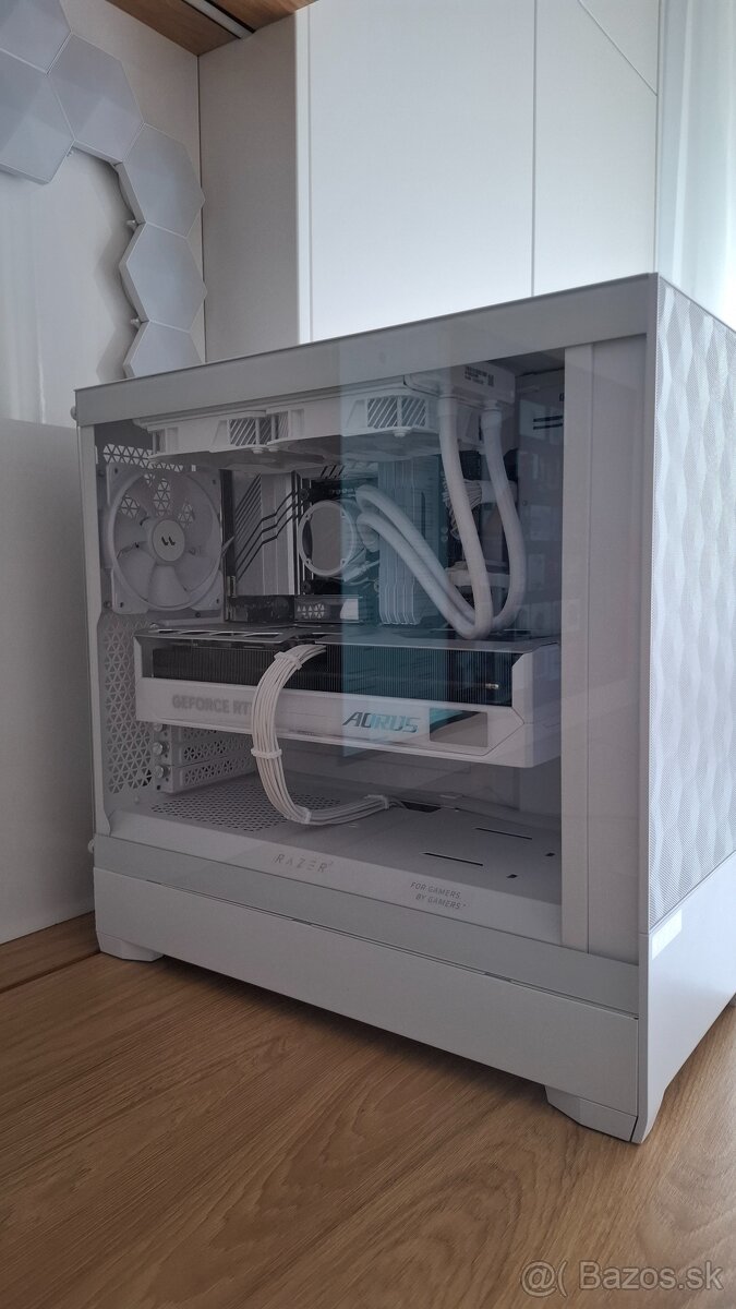Fractal Design POP Air Biela