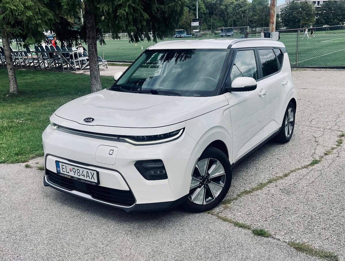 Predám KIA E-SOUL PLATINUM r.v 2021