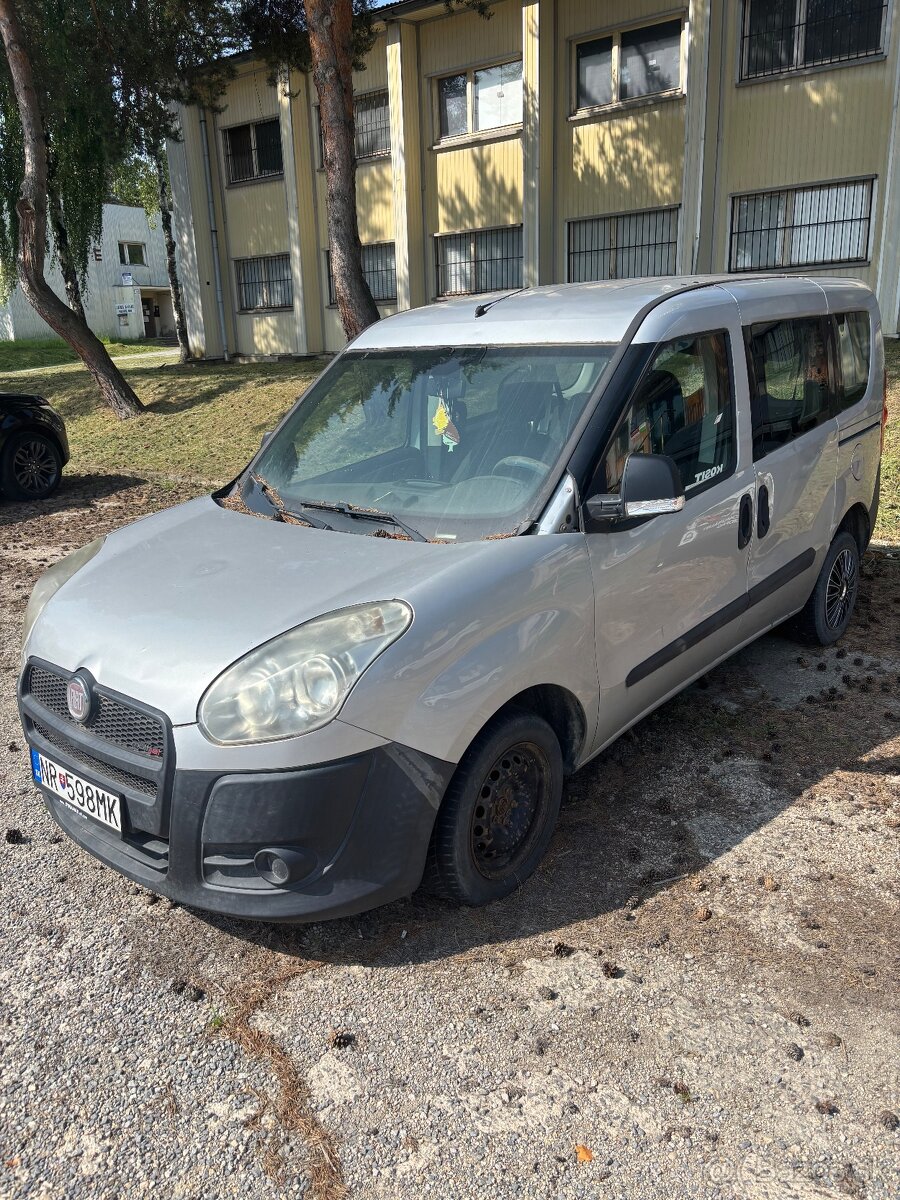 Predám Fiat Doblo 1,6 JTD-poškodený motor