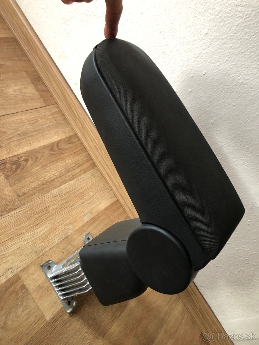 ŠKODA FABIA 2 ROOMSTER LAKTOVÁ OPERKA ORIGINAL