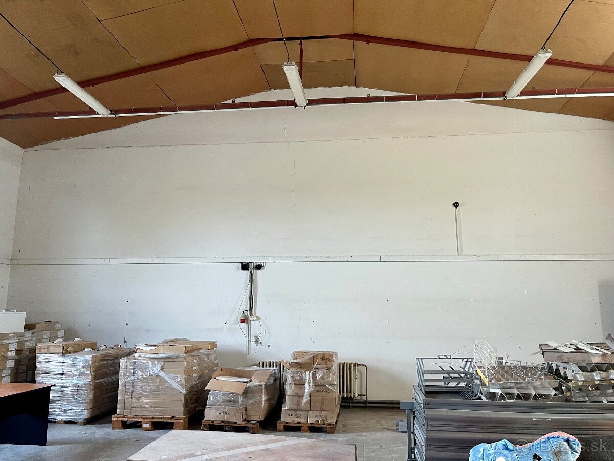 PRENÁJOM HALY S PARKOVISKOM