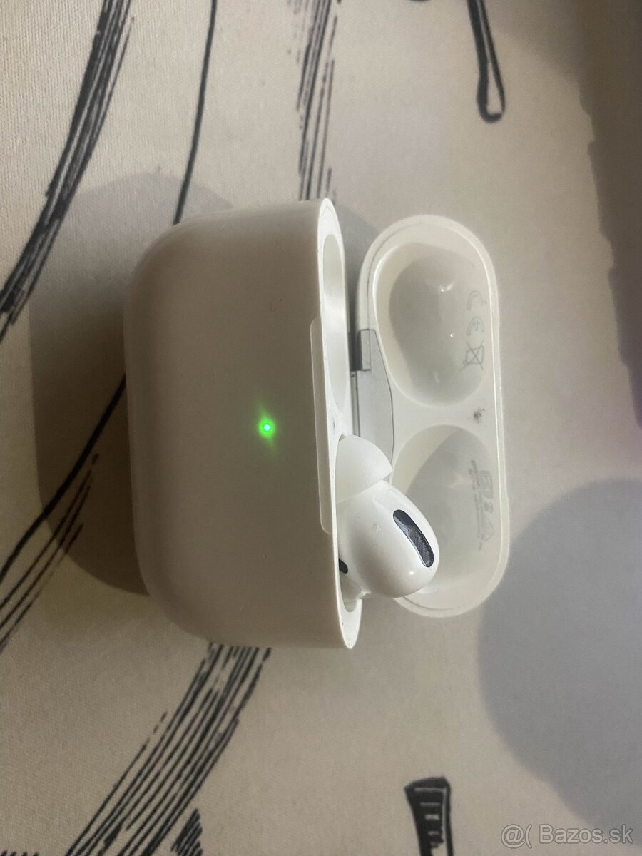 Apple AirPods Pro 1. generácie