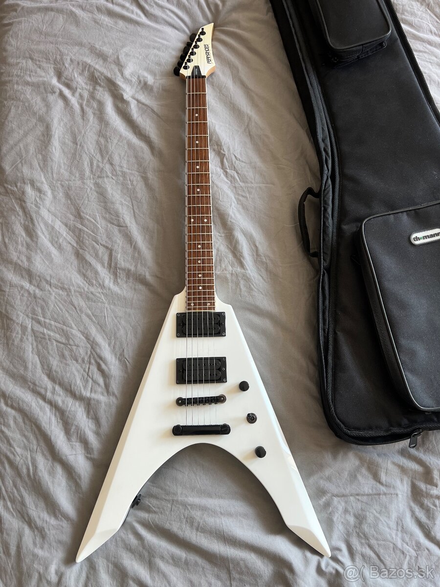 Predam gitaru Fernandes Vortex