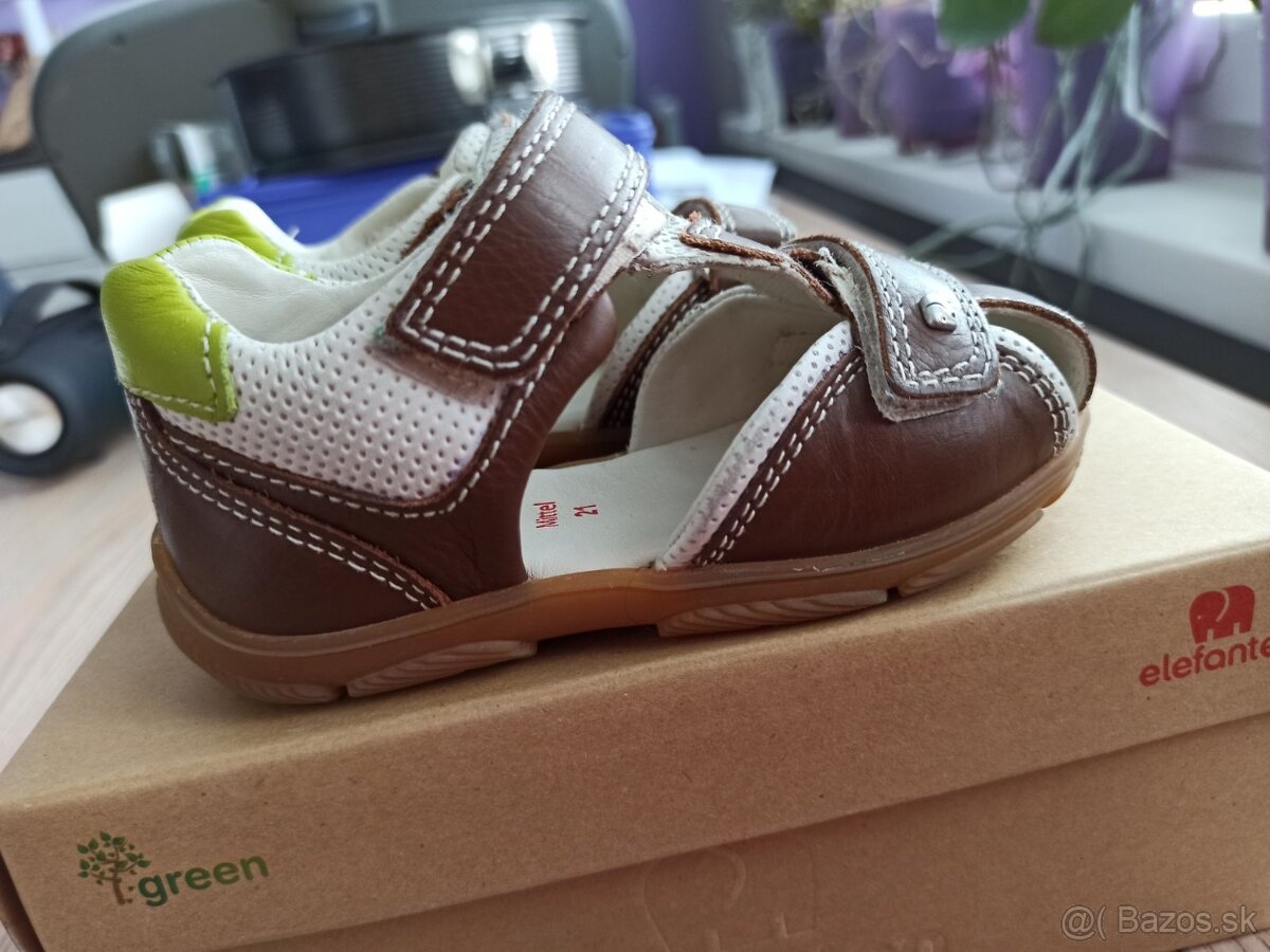 Krásne sandálky 21