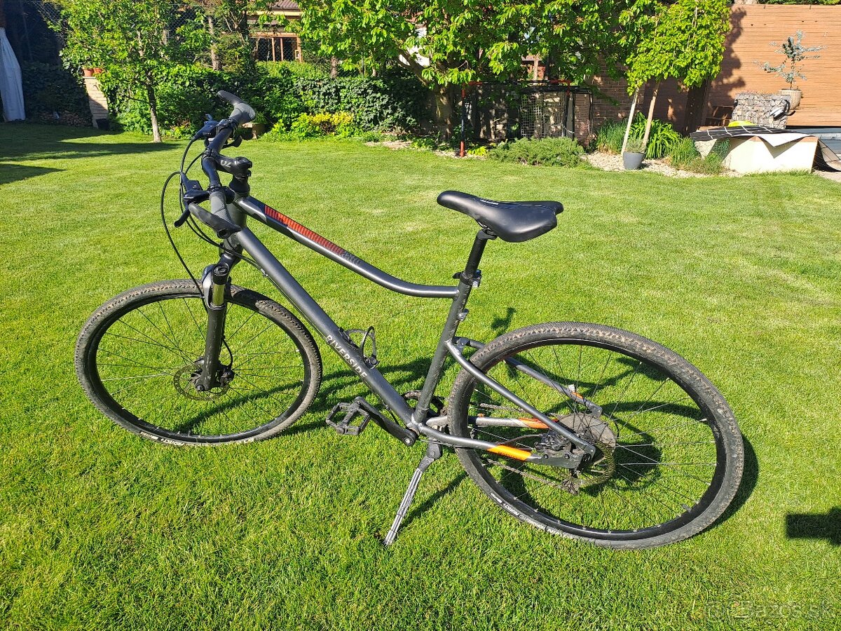 Trekingový bicykel Riverside900