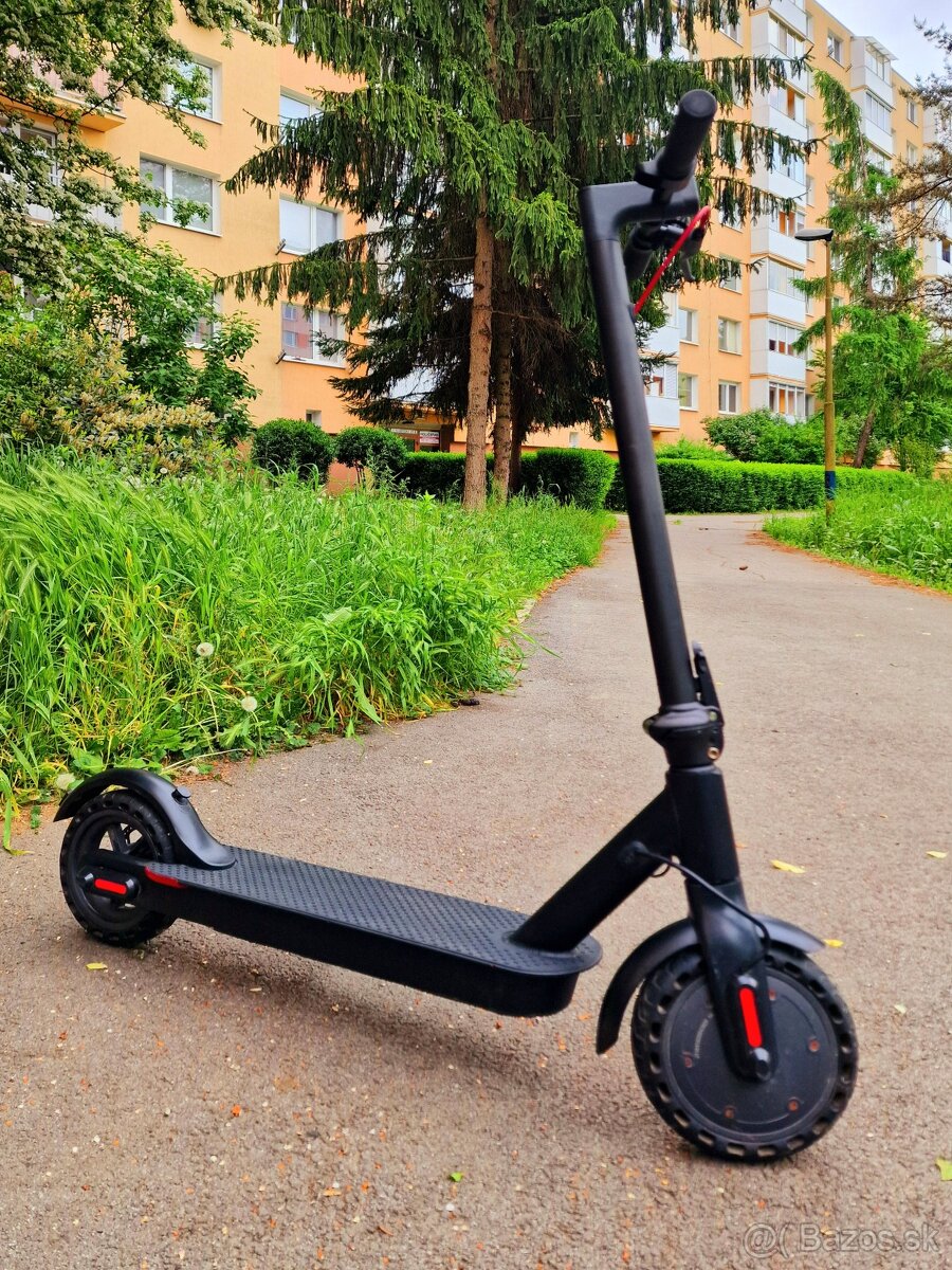 ELEKTRICKÁ KOLOBEŽKA SENCOR SCOOTER ONE S20 LEN ZA 150 €