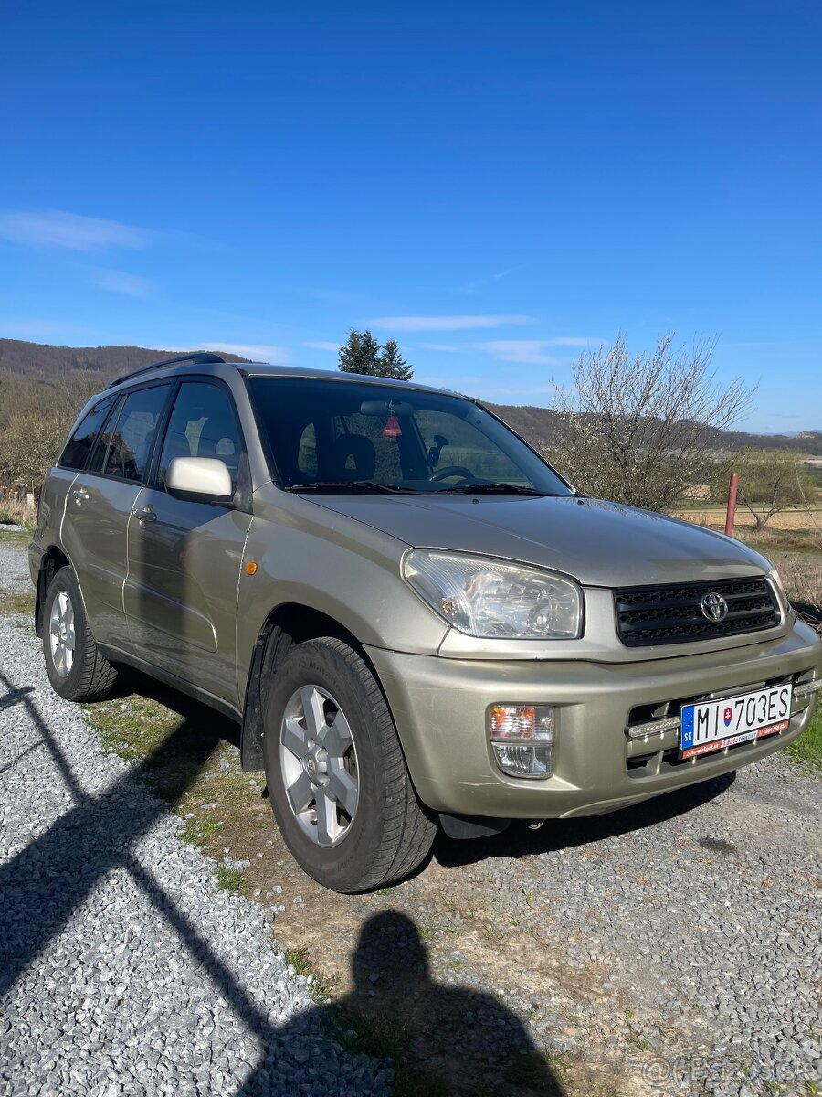 Predám Toyotu rav4 1.8 benzin+LPG