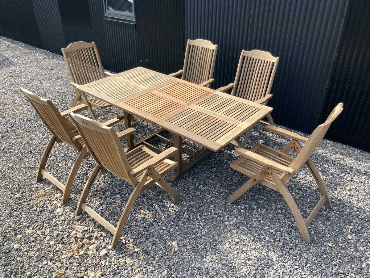 TEAK -MBM - Münchener Boulevard Möbel -s obdlznikovym stolom
