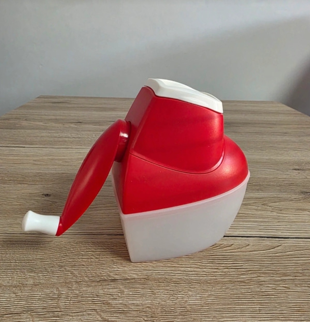 Tupperware mlynček noý