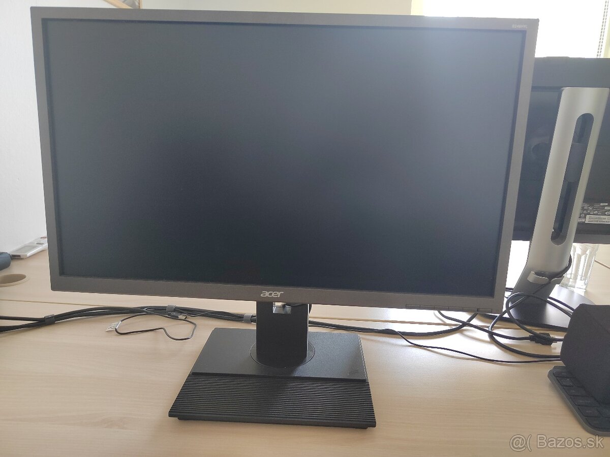 LCD Monitor Acer B246HYL – 24", čierny