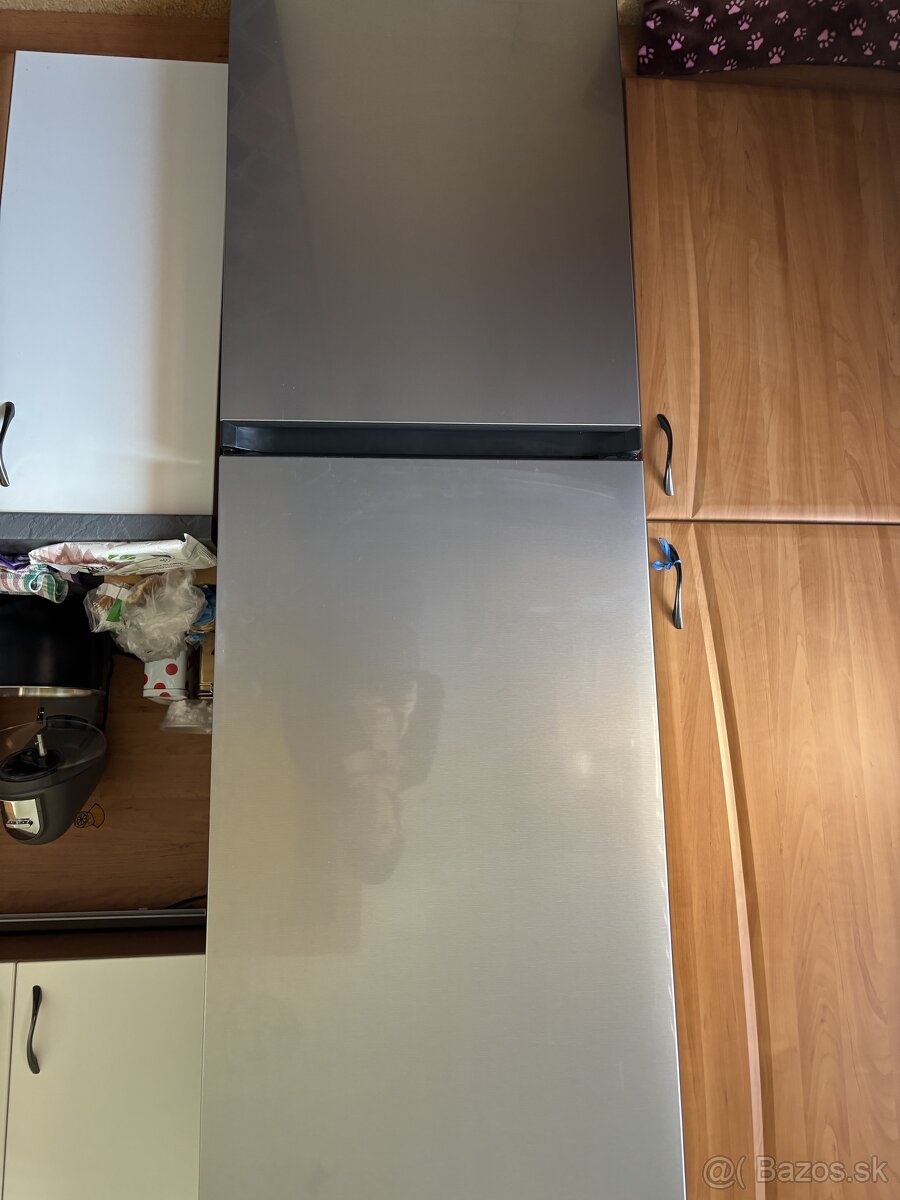 Chladnička Samsung 250€
