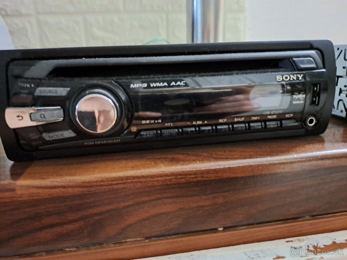 Predám autorádio Sony.52x4w.
