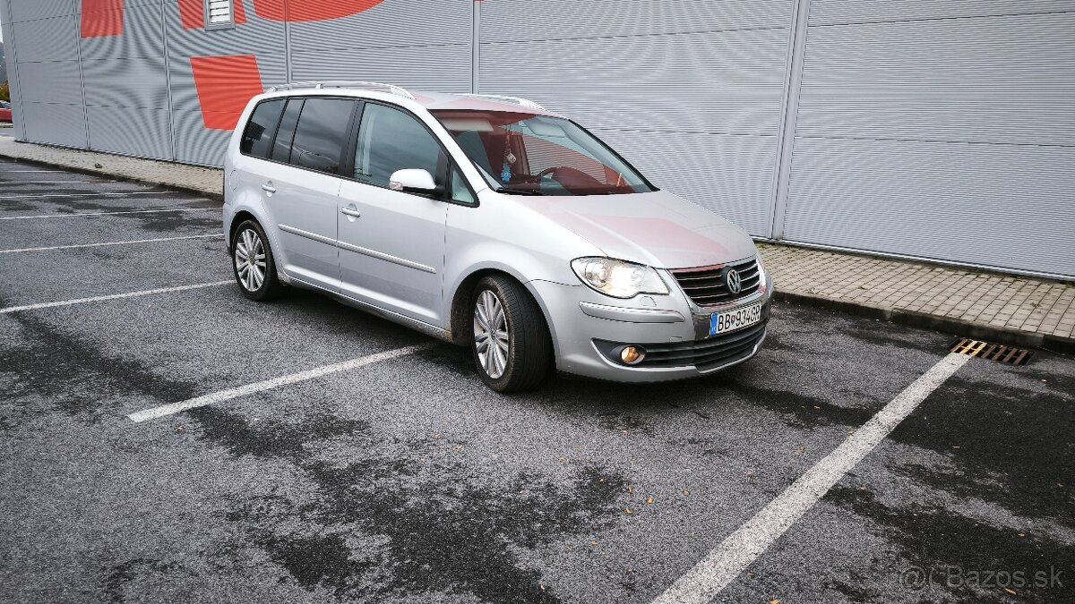 Volkswagen TOURAN 2.0tdi 125kW HIGHLINE DSG