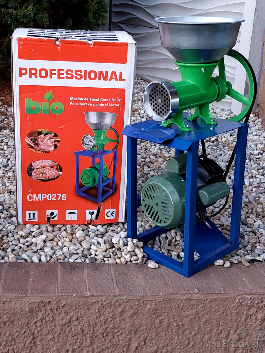 Elektrický mlýnček 32 Liatinovy na mäso stojanom