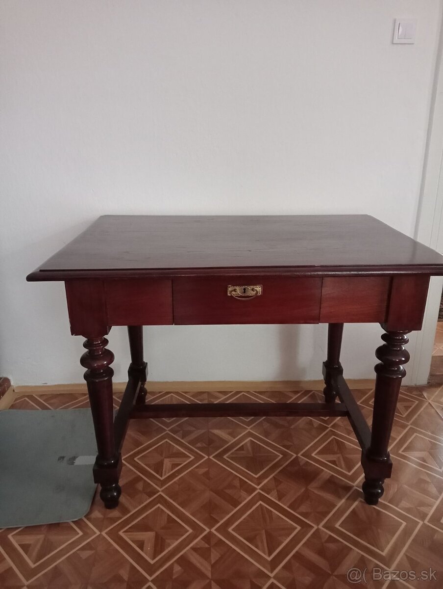 Originál THONET – 4 stoličky + starší stolík – vhodné na cha