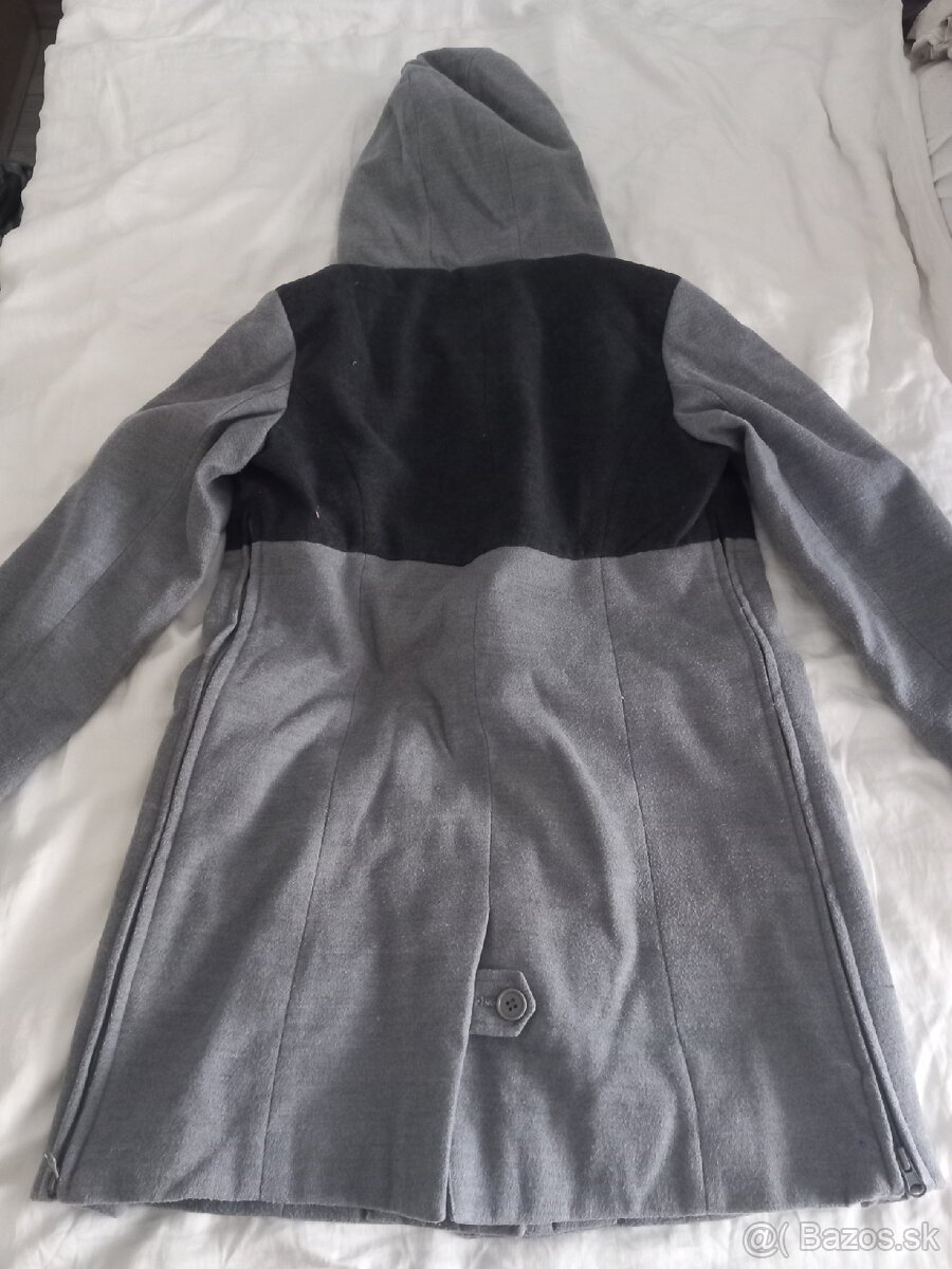 Kabát na nosenie bábätka