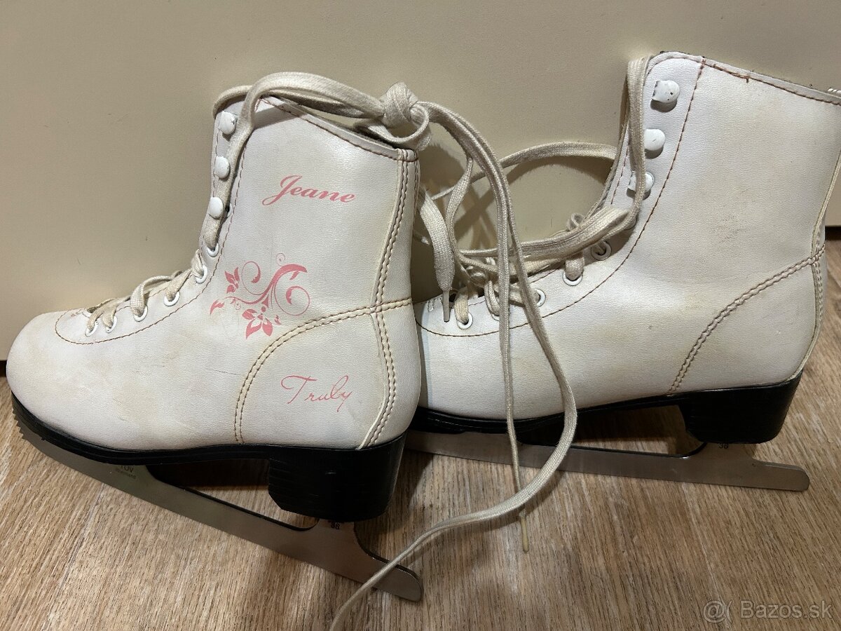 Dievčenské korčule