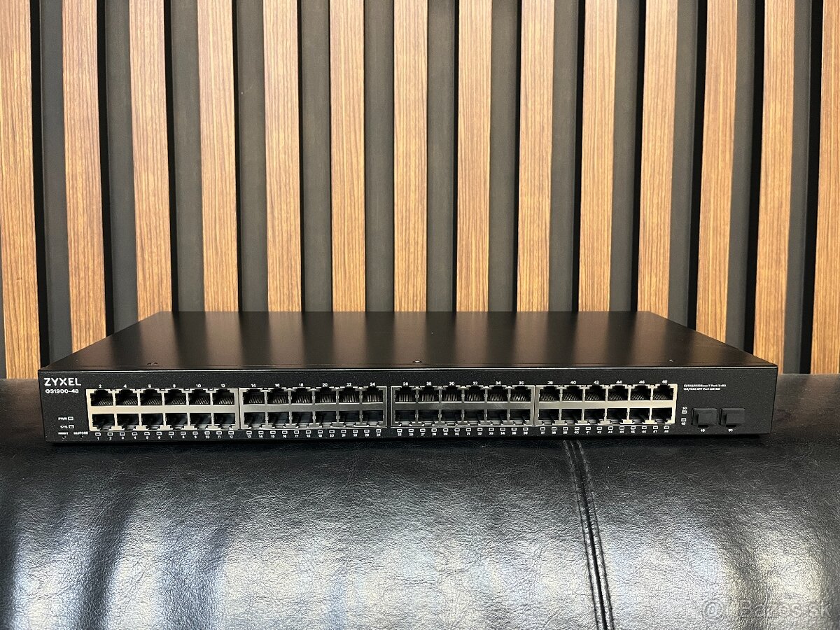 ZyXEL GS1900-48
