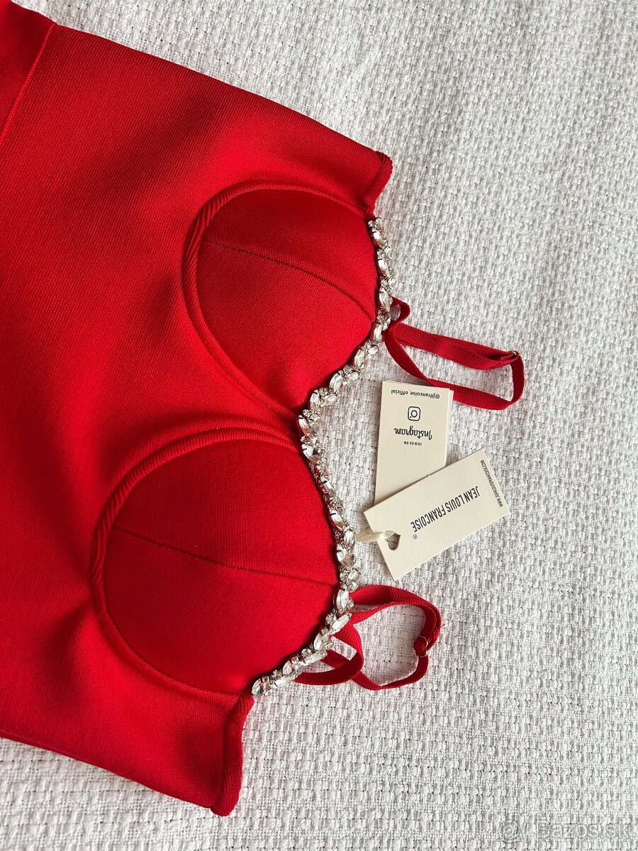 Spoločenské šaty veľkosť M/L