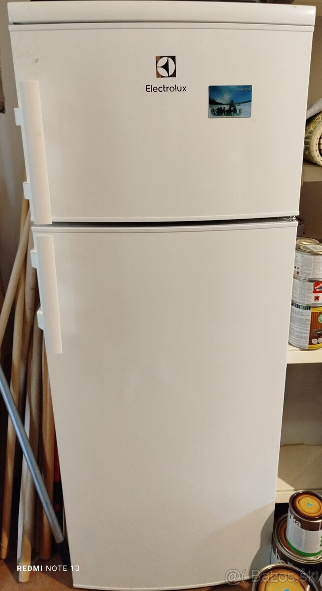Chladnička ELECTROLUX EJ2802AOW2