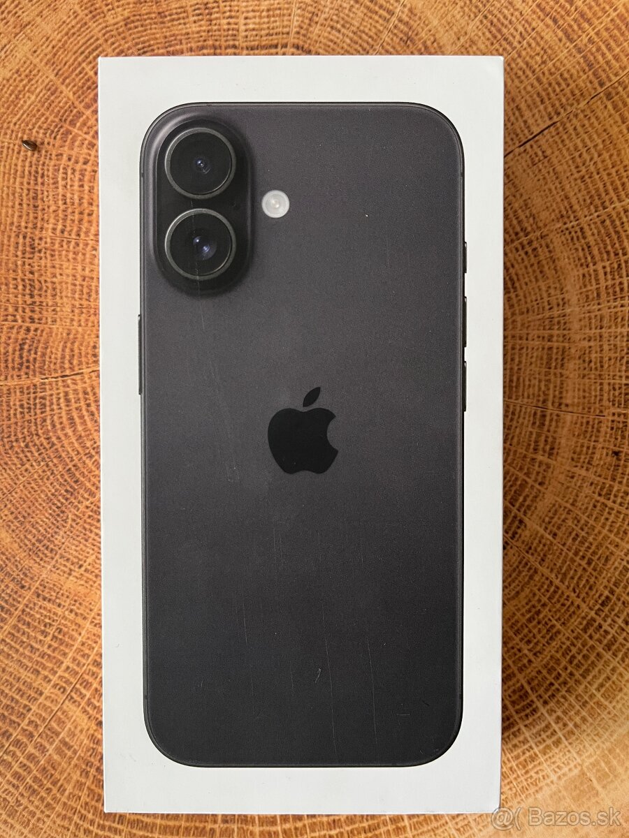 iPhone 16 black
