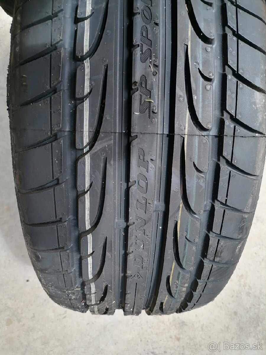 Pneumatiky 235 45ZR 17