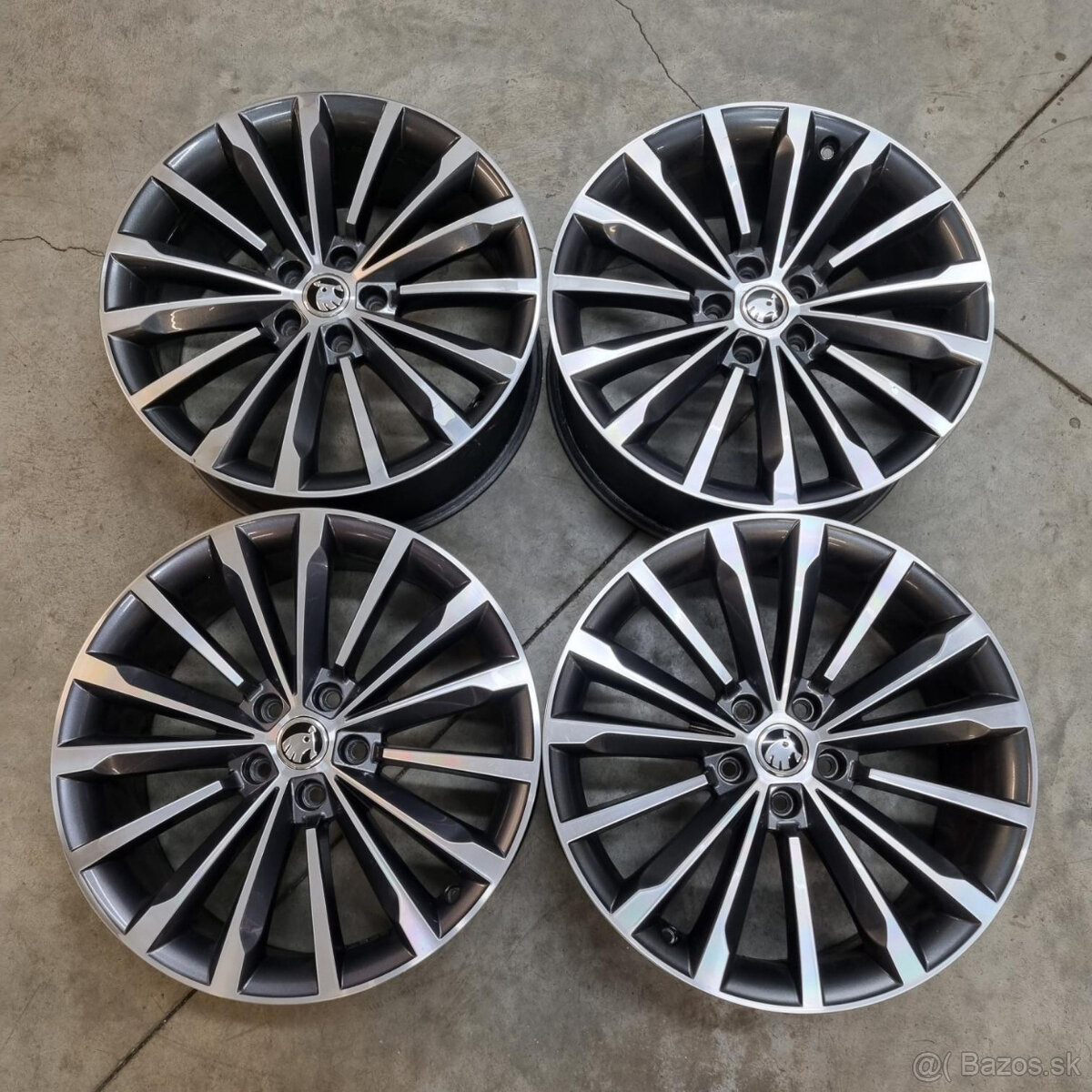Hliníkové Škoda disky 5x112 R19 8J ET44
