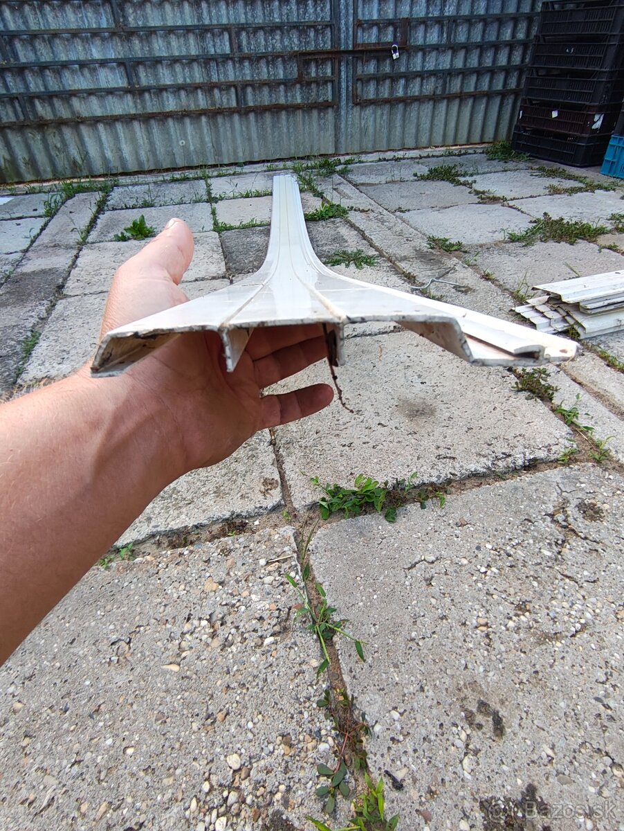 Plastové lamely -obklad