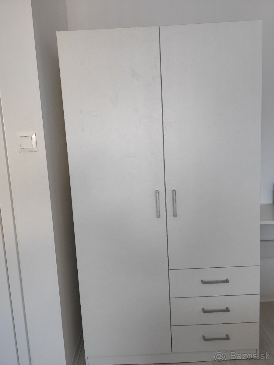 Šatníková skriňa 97x176cm
