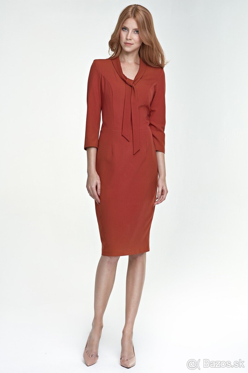 Predam NIFE – Dámske úzke hnedé biznis šaty S77