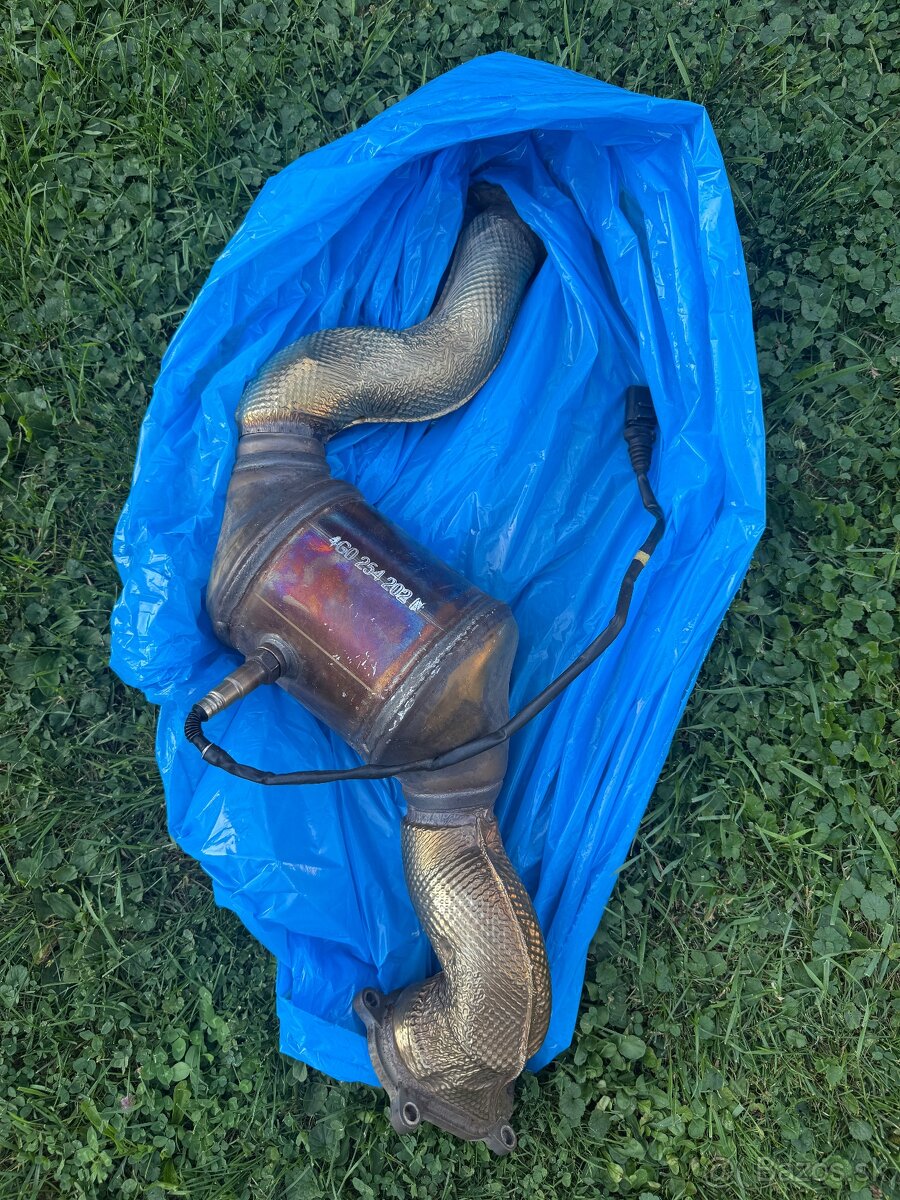 Original downpipe Audi rs6/rs7 c7.5 079 253 101 BN