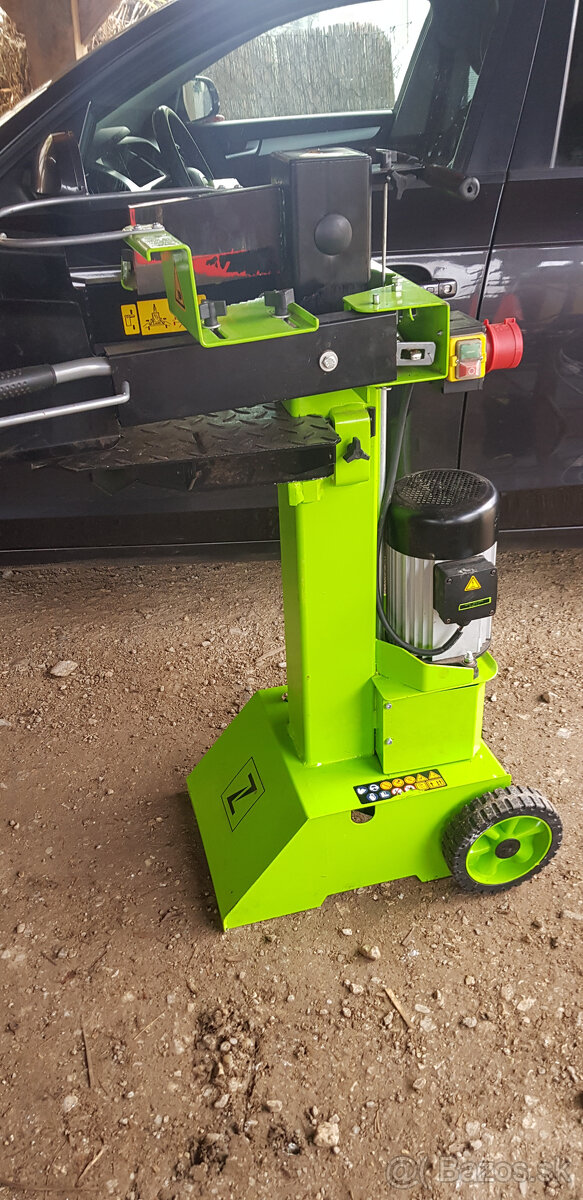 Stiepacka na drevo ZipperZI-HS8 380 V