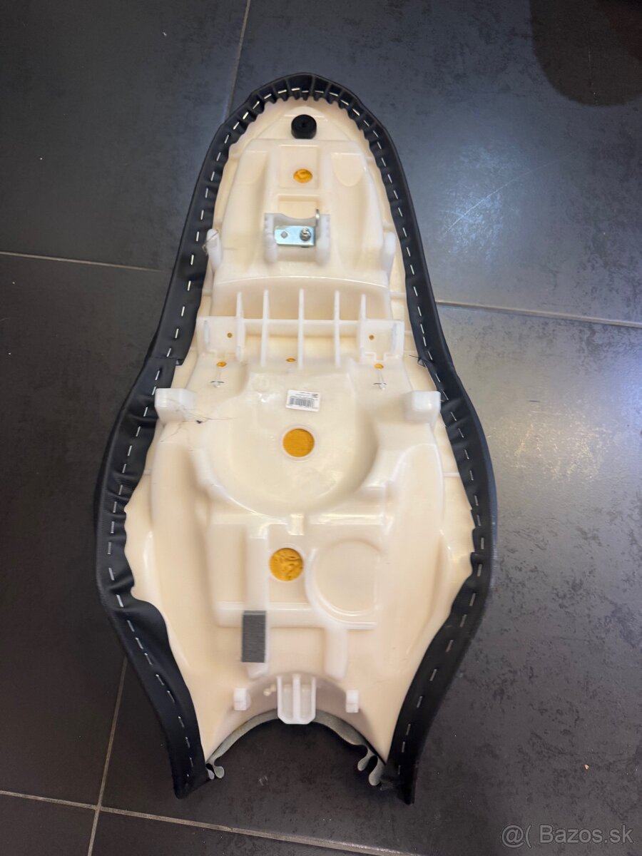 Sedačka na Kawasaki Versys 650