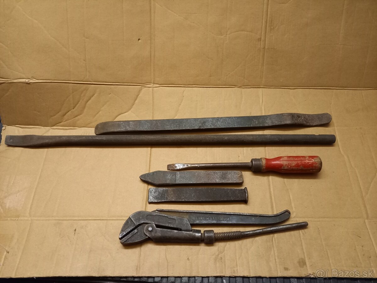 Predám rôzne staršie náradie