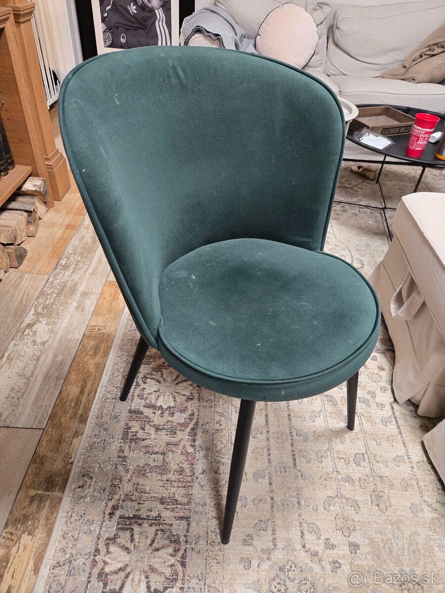 Jedálenské stoličky