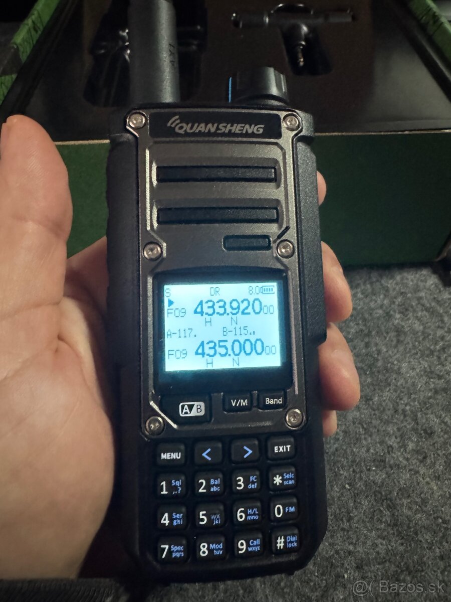 Quansheng TK11 (8) quad band 10W