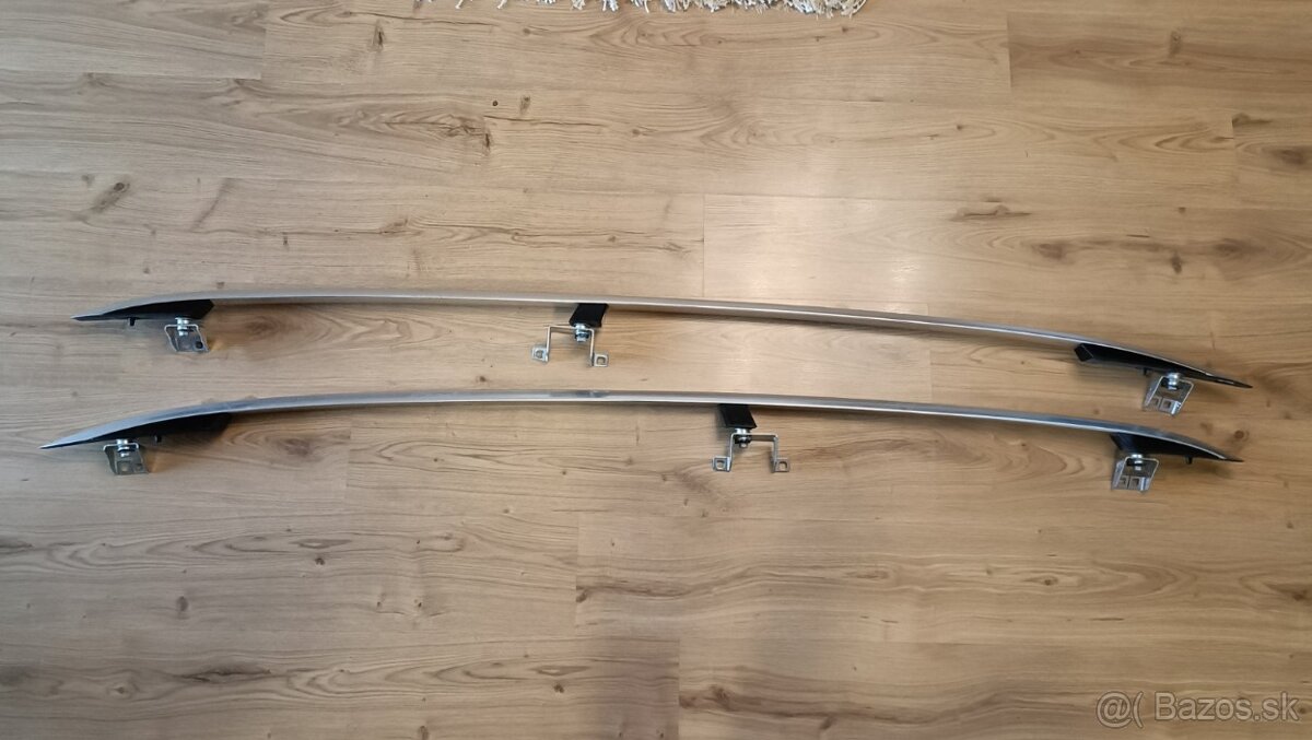 HAGUSY -CHRÓM STREŠNÉ NOSIČE PASSAT B7 KOMBI