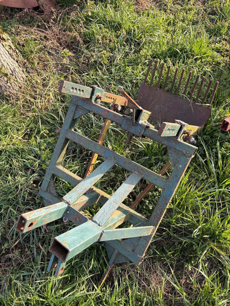Vyorávač zemiakov za malotraktor