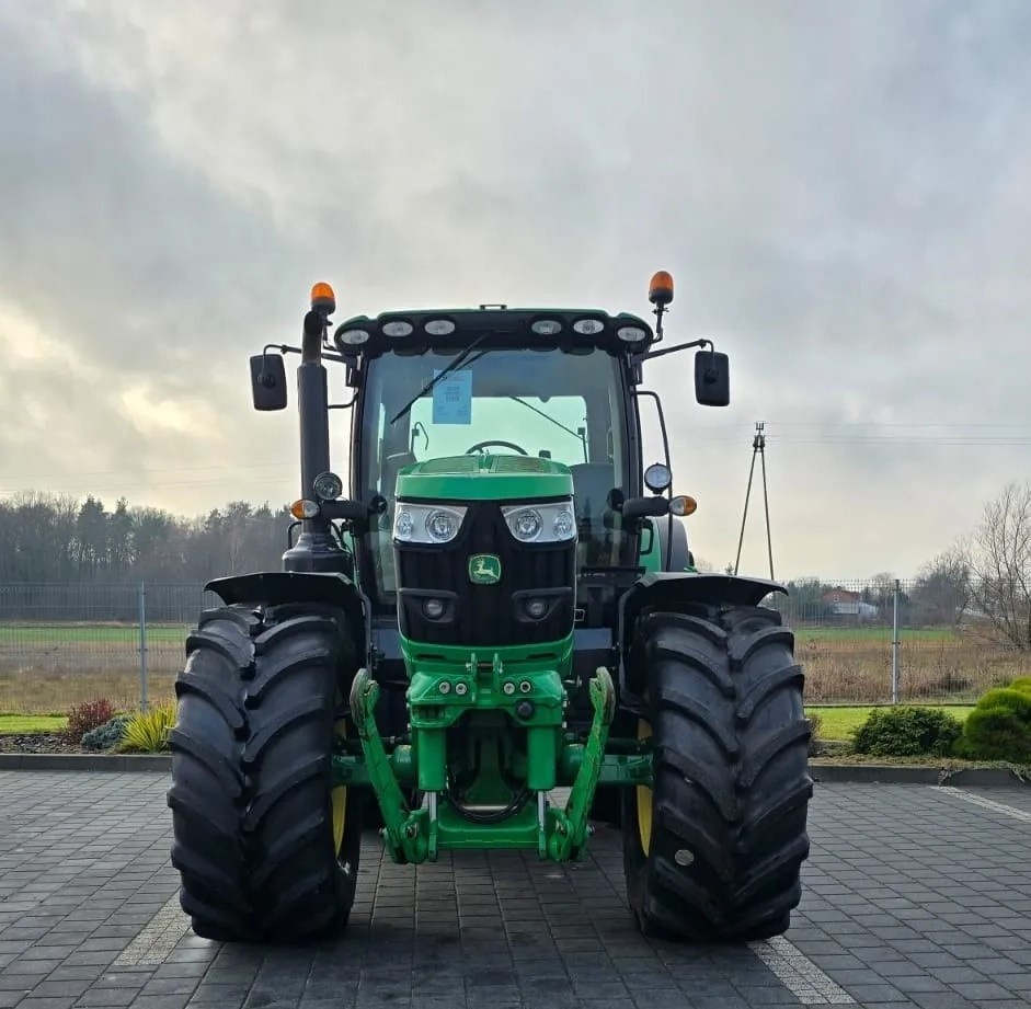 JOHN DEERE 6145R