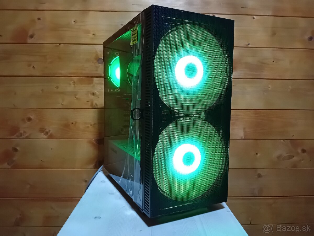 hráčske PC v cene 960e s ryzen 7 32GB a RTX 5060Ti