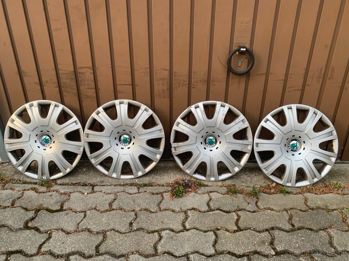 Puklice Škoda R15