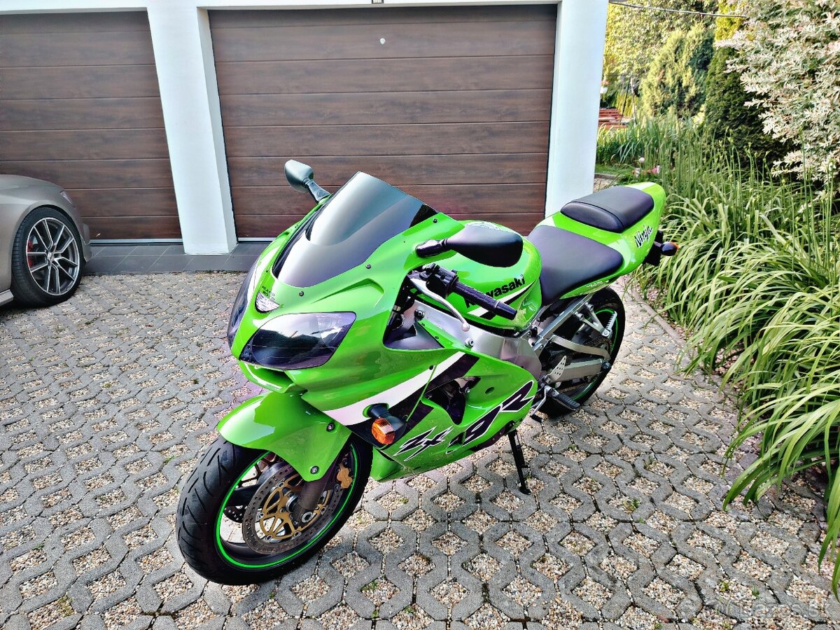 Kawasaki Ninja-ZX9R 105kw